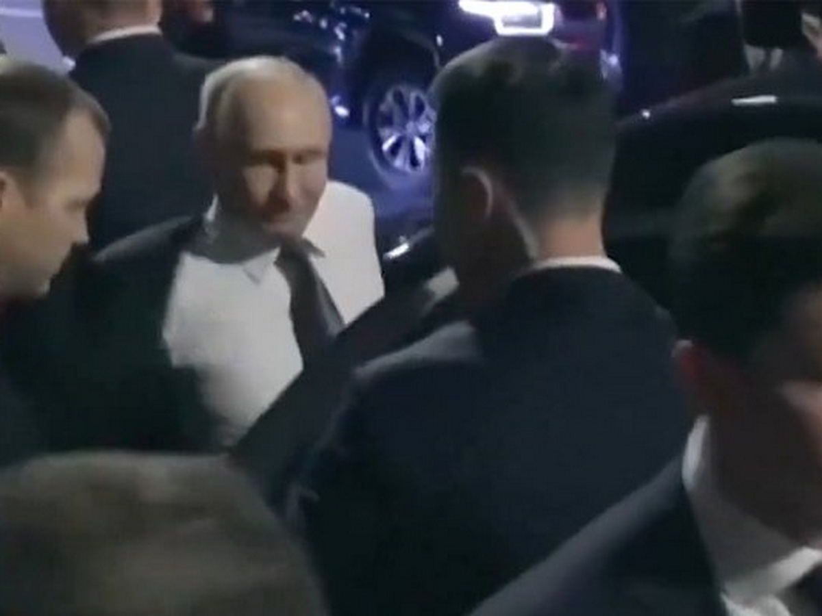 Путин без пиджака