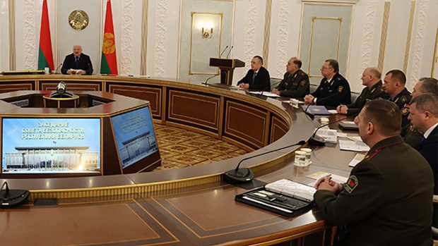 Совбез Белоруссии раскрыл, когда начнется война Запада с Минском и Москвой