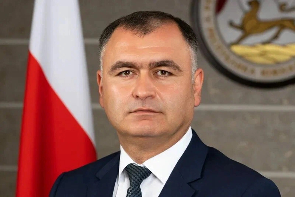 Президент Южной Осетии Гаглоев