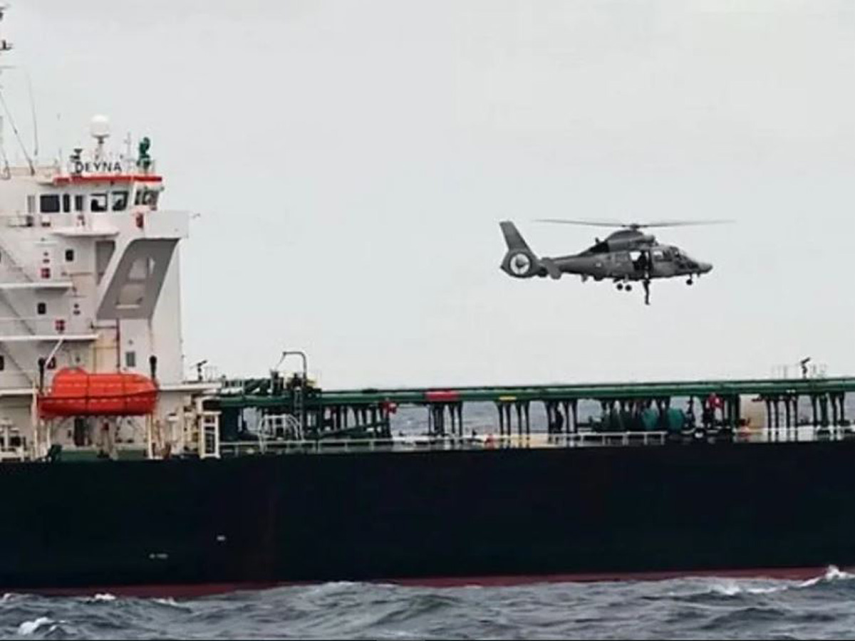 задержанный Францией нефтяной танкер «Тагор» прибыл на место стоянки
