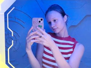 экс-участница Дома 2 прошлась голой