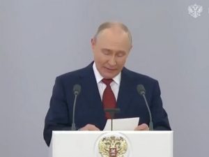 Путин выступил перед депутатами Госдумы