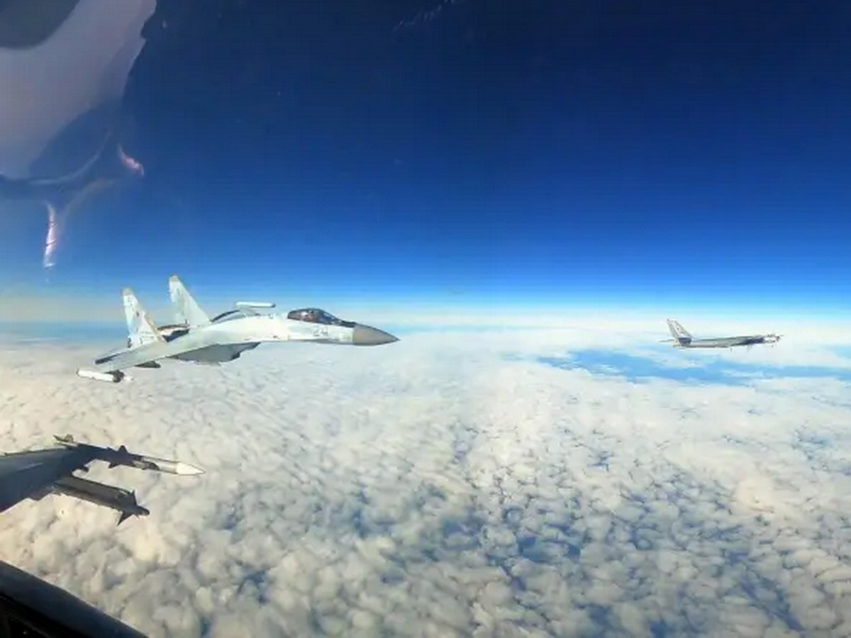 Су-35 и F-16
