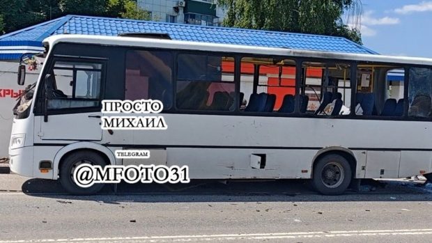 «Пять погибших, среди них ребенок»: БПЛА ударил по рейсовому автобусу в Шебекино