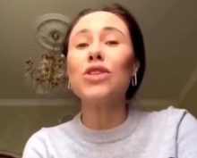 Овчарка напала на звезду «Уральских пельменей» и ее йорка