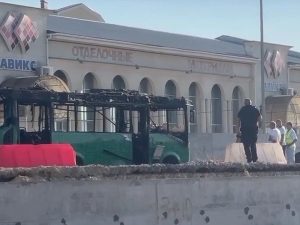 Севастополе украинский БПЛА упал на автобус. Есть погибшие