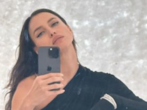 Ирина Шейк