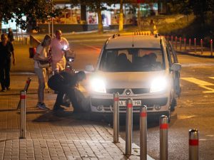 Шведскийканала SVT снял силовую мобилизацию мужчины в центре Киева