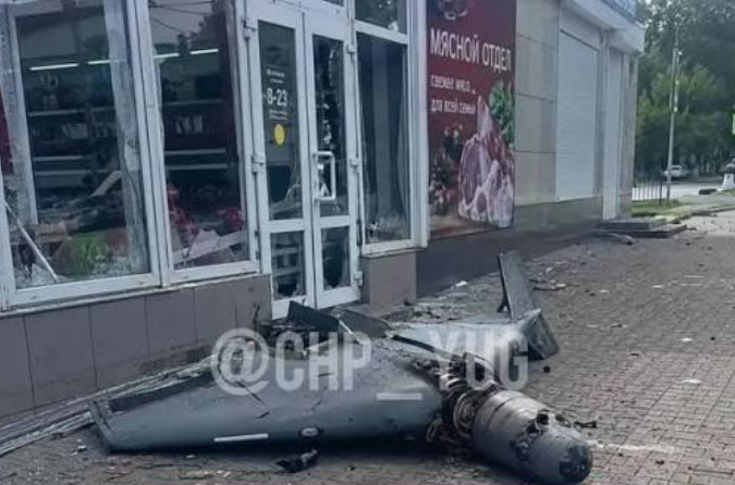 Атака БПЛА под Геленджиком: три человека погибли на пляже, среди раненых дети