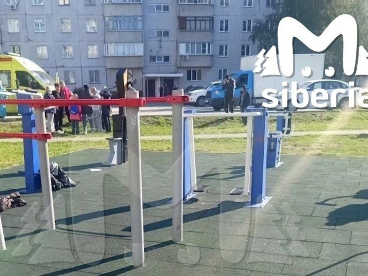 Школьница с ножом напала на детей на улице в Новосибирске