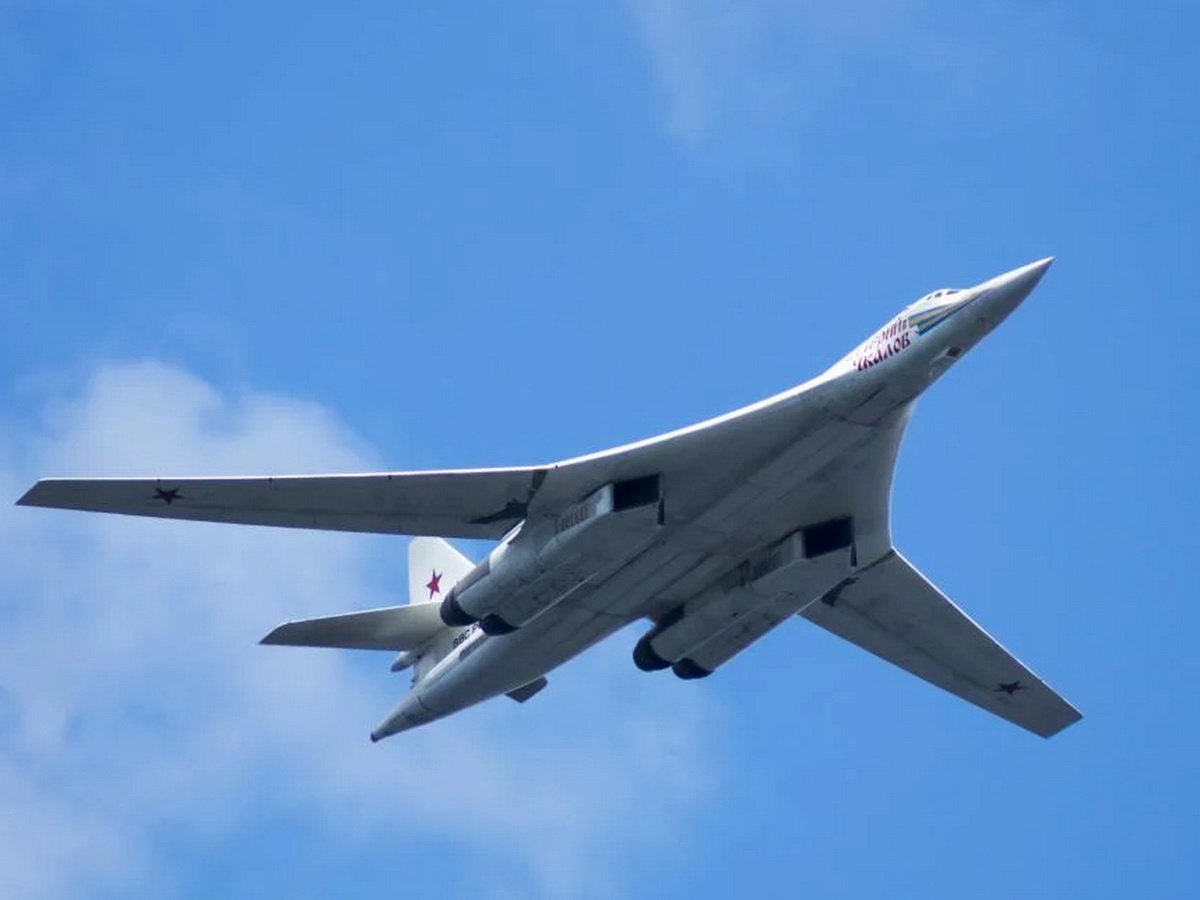 Ту-160