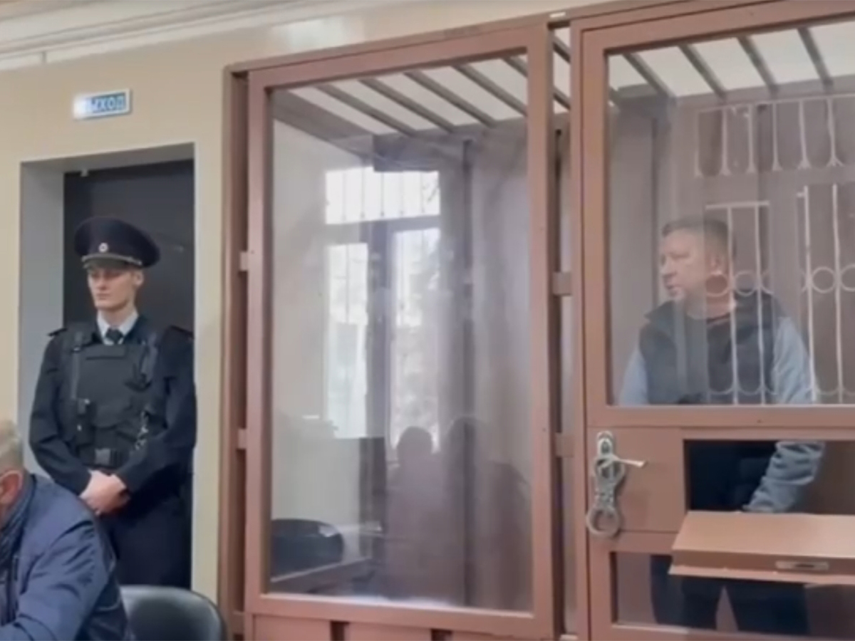 Суд